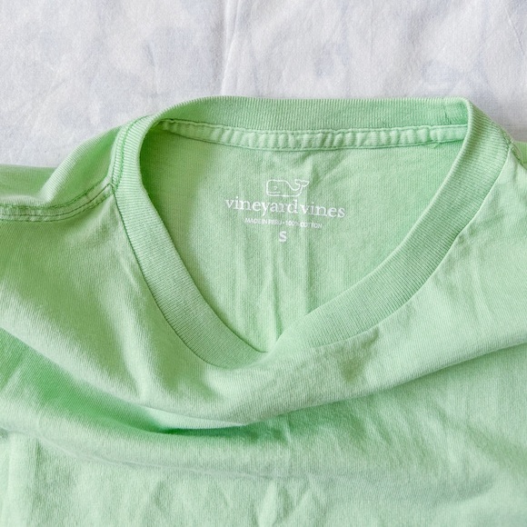 Vineyard Vines Whale Long Sleeve (Size: S) - Picture 3 of 13